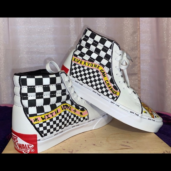 Custom Vans - Picture 4 of 10